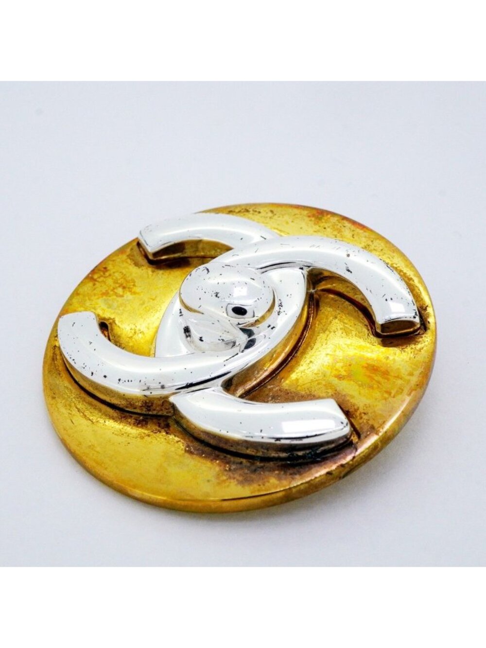 Chanel Brooch CC Logo Turnlock Round - Picture 2 of 7